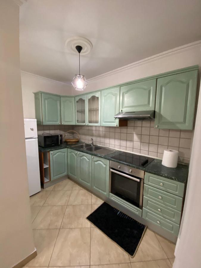 Chlo Apartment 3 Tirana Eksteriør billede